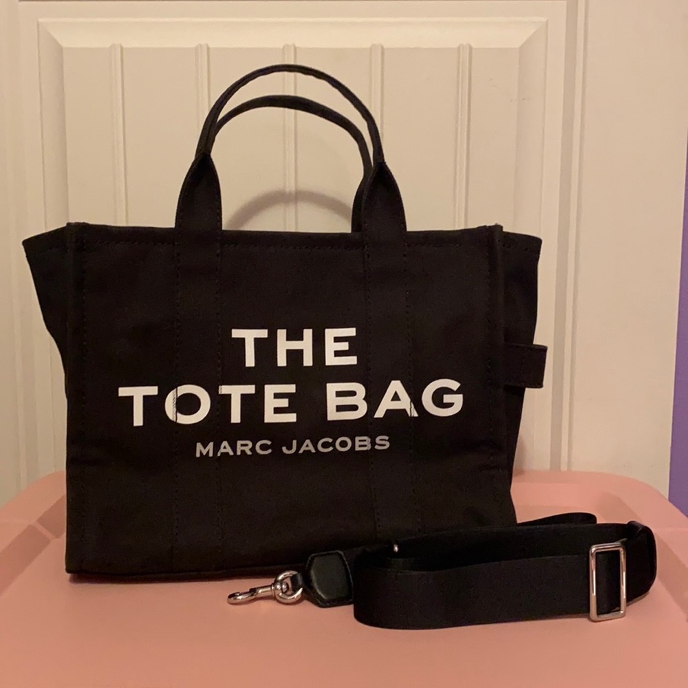 Marc Jacobs The Tote Bag
